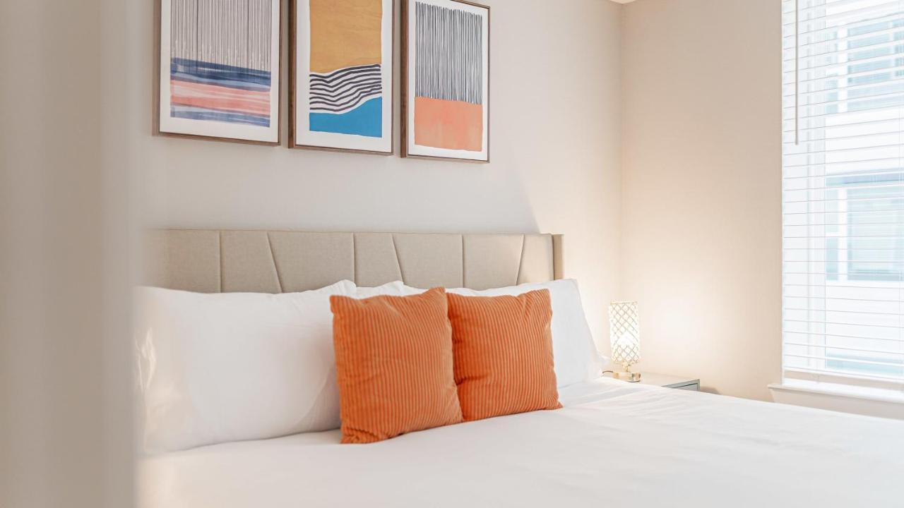 Upscale Modern Apts - Free Parking, Fast Wifi, Courtyard Apartment Austin Exterior photo