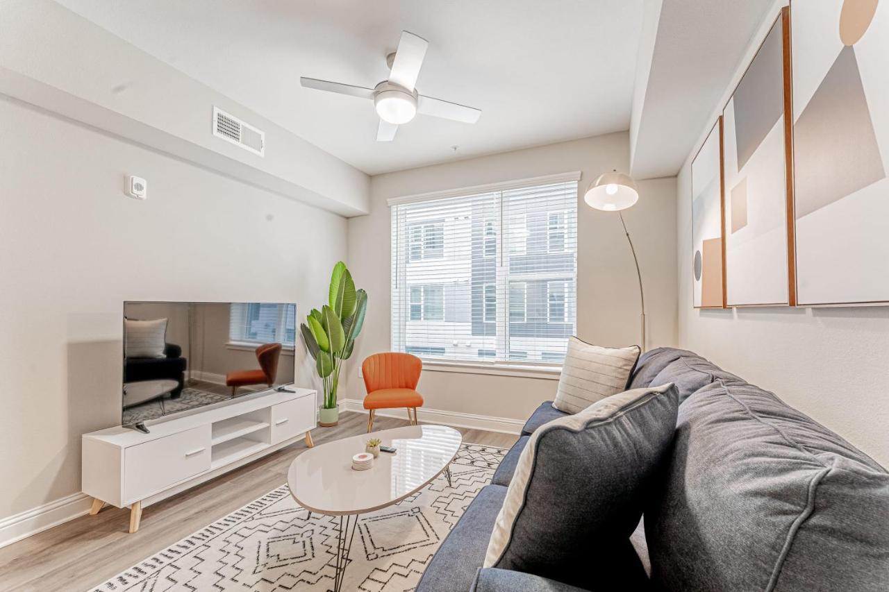 Upscale Modern Apts - Free Parking, Fast Wifi, Courtyard Apartment Austin Exterior photo