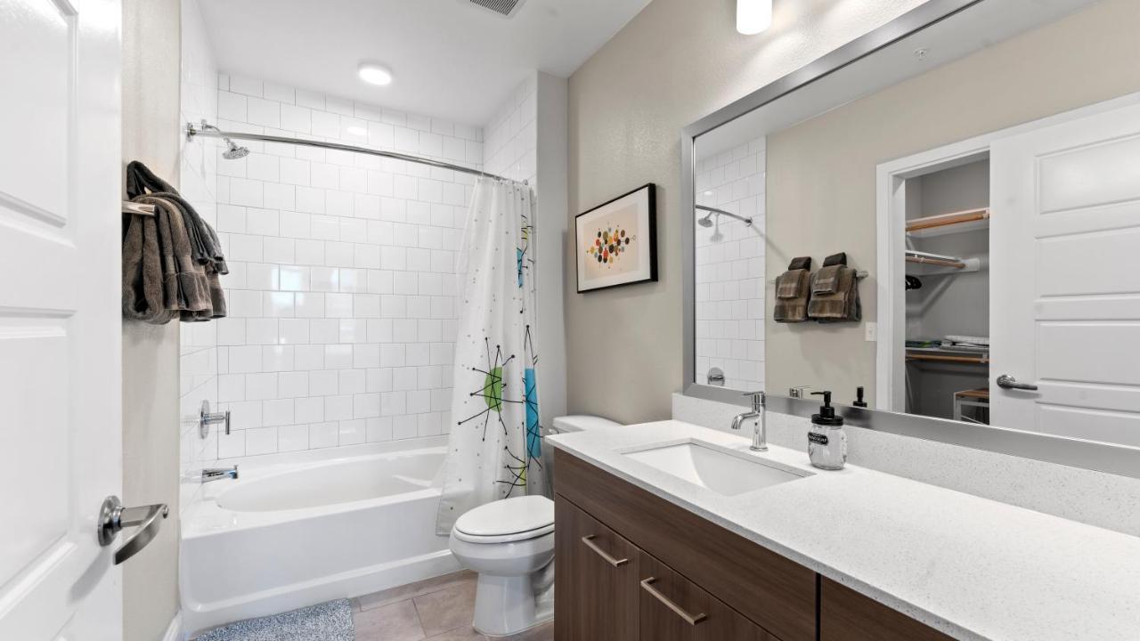 Upscale Modern Apts - Free Parking, Fast Wifi, Courtyard Apartment Austin Exterior photo