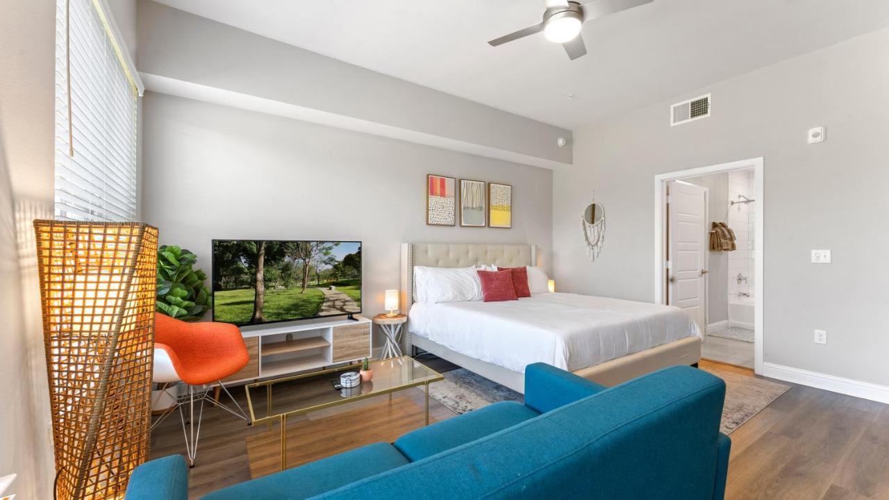 Upscale Modern Apts - Free Parking, Fast Wifi, Courtyard Apartment Austin Exterior photo